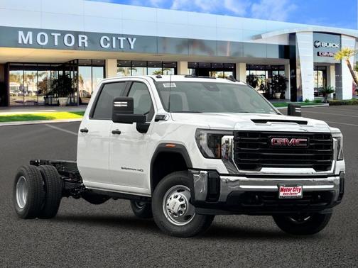 2026 GMC Sierra 3500 Base