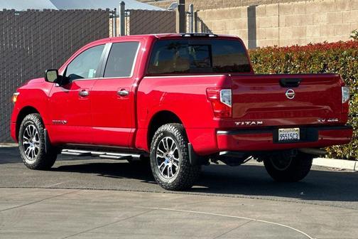 2021 Nissan Titan SV