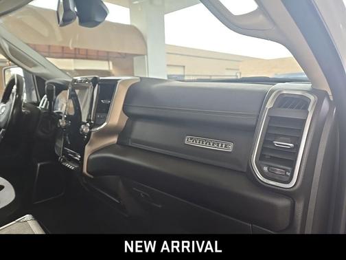 2024 RAM 2500 Laramie Crew Cab 4x4 6'4' Box
