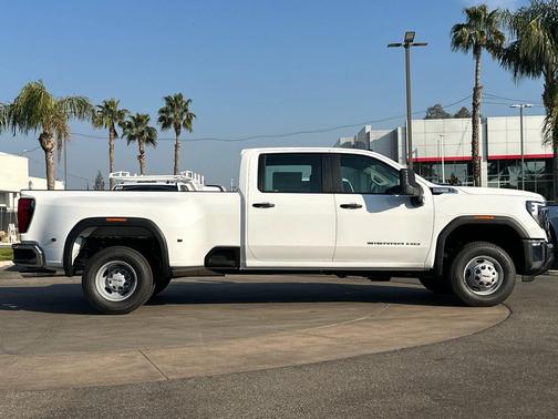 2026 GMC Sierra 3500 Base