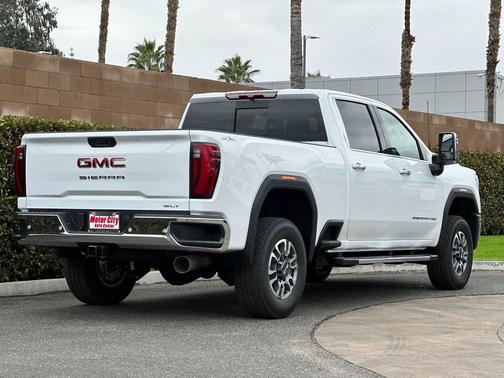 2026 GMC Sierra 2500 SLT