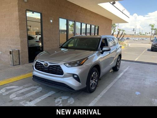 2024 Toyota Highlander XLE