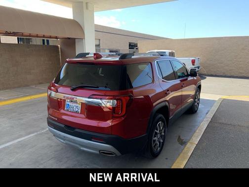 2023 GMC Acadia FWD SLT