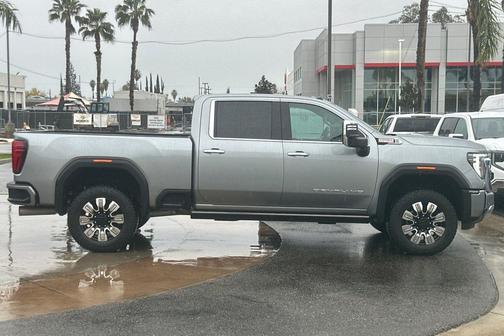 2024 GMC Sierra 2500 Denali