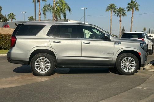 2023 GMC Yukon SLE