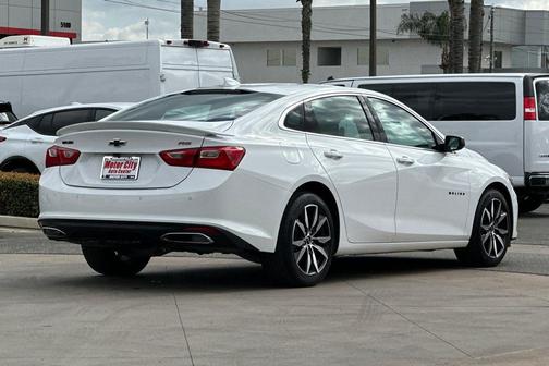 2025 Chevrolet Malibu FWD RS