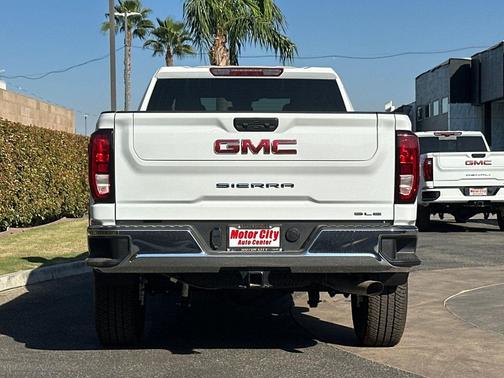 2025 GMC Sierra 2500 SLE