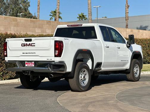 2025 GMC Sierra 2500 SLE