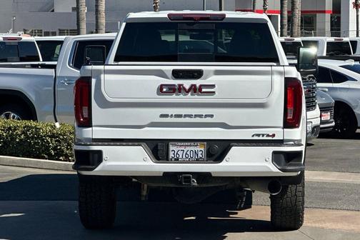 2022 GMC Sierra 2500 AT4