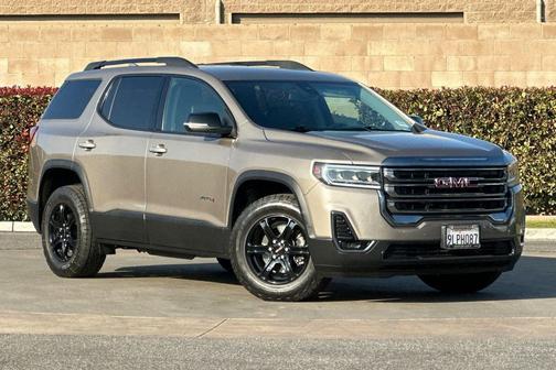 2023 GMC Acadia AWD AT4