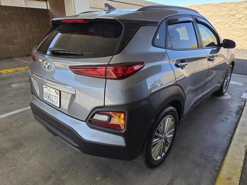 2021 Hyundai KONA SEL Plus