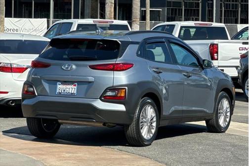 2021 Hyundai KONA SEL Plus