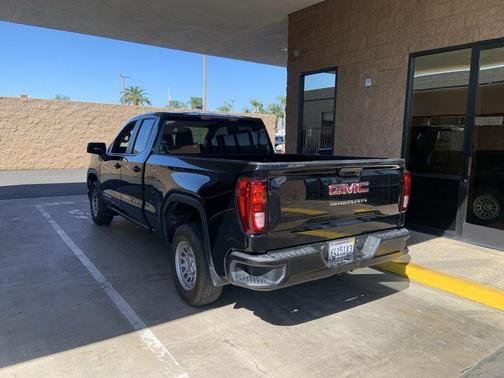 2023 GMC Sierra 1500 Pro