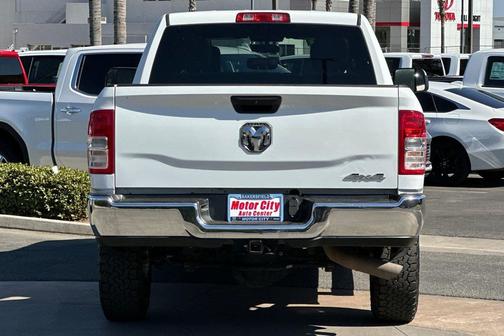 2021 RAM 2500 Tradesman Crew Cab 4x4 6'4' Box