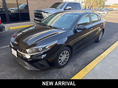 2023 Kia Forte LX