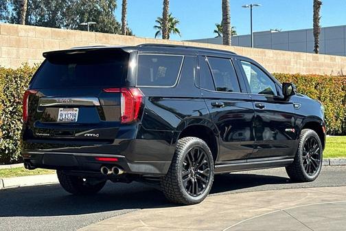 2024 GMC Yukon 4WD AT4