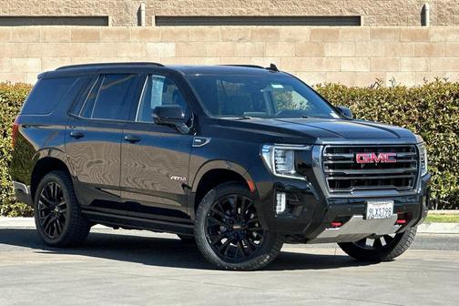 2024 GMC Yukon 4WD AT4
