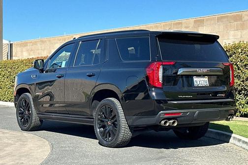 2024 GMC Yukon 4WD AT4