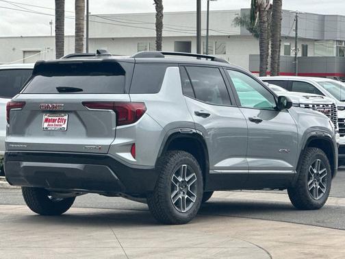 2026 GMC Terrain AWD AT4