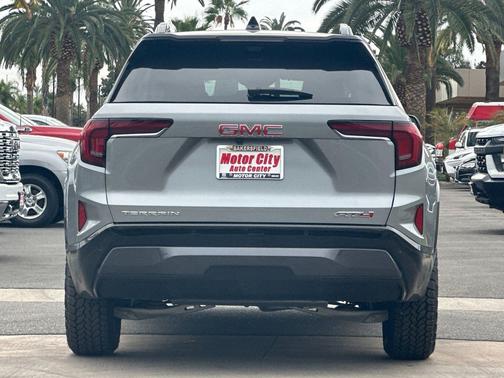 2026 GMC Terrain AWD AT4