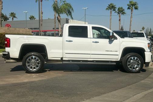 2016 GMC Sierra 2500 Denali
