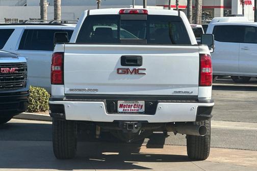 2016 GMC Sierra 2500 Denali