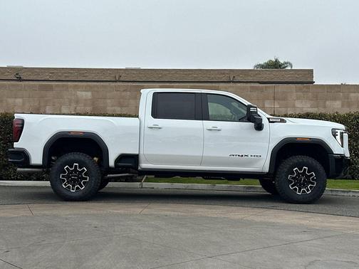 2026 GMC Sierra 2500 AT4X