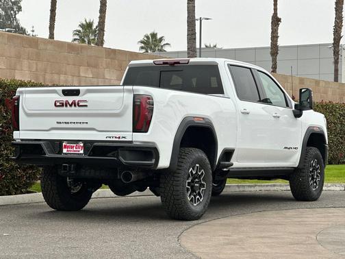 2026 GMC Sierra 2500 AT4X