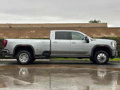 2026 GMC Sierra 3500 Denali
