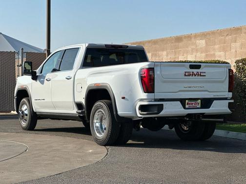 2026 GMC Sierra 3500 Denali