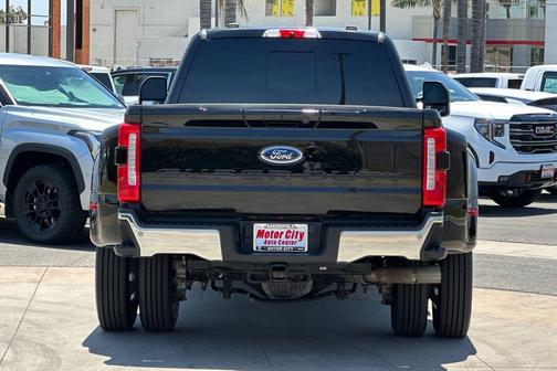 2023 Ford F-450 Lariat