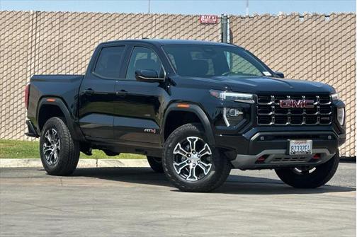 2025 GMC Canyon Base