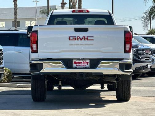 2025 GMC Sierra 2500 Base