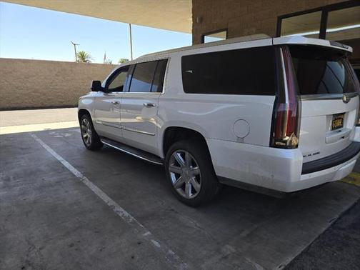2019 Cadillac Escalade ESV Premium Luxury
