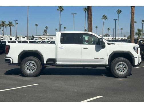 2025 GMC Sierra 2500 AT4