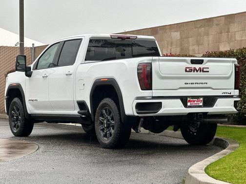 2026 GMC Sierra 2500 AT4
