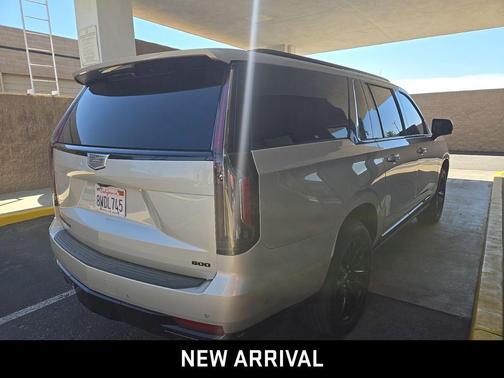 2021 Cadillac Escalade ESV Sport
