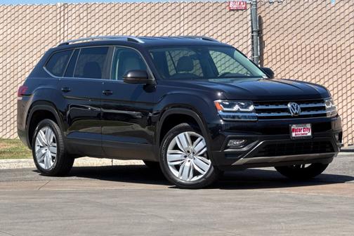 Deep Black Pearl 2019 Volkswagen Atlas 3.6L V6 SE w/Technology