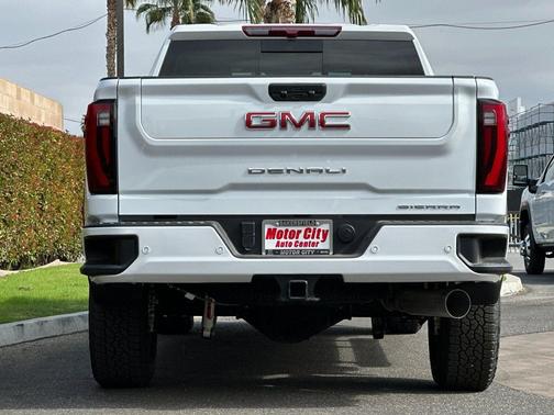 2025 GMC Sierra 2500 Denali