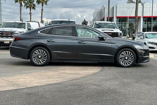 2023 Hyundai SONATA Hybrid Limited