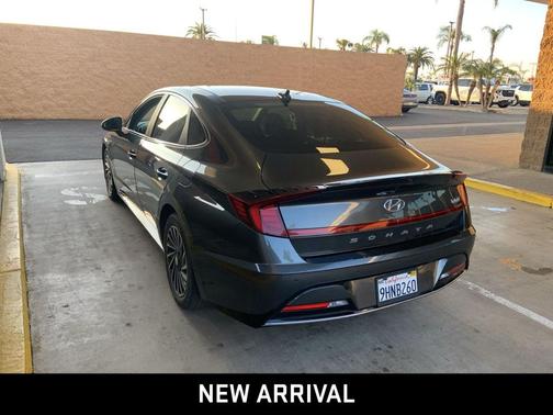 2023 Hyundai SONATA Hybrid Limited