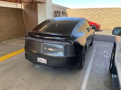 2026 Tesla Model Y Long Range Dual Motor All-Wheel Drive