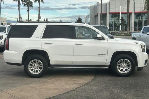 2017 GMC Yukon SLE