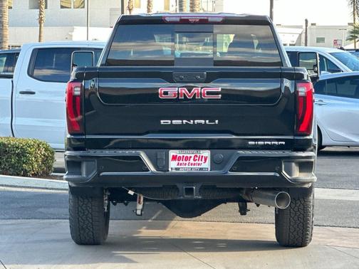 2025 GMC Sierra 2500 Denali