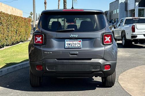 2023 Jeep Renegade Latitude