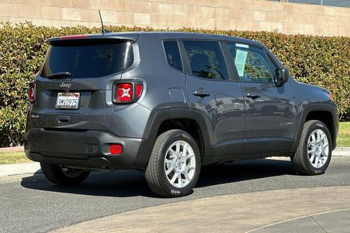 2023 Jeep Renegade Latitude