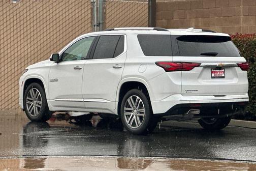 2023 Chevrolet Traverse High Country