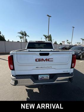 2024 GMC Sierra 1500 SLE