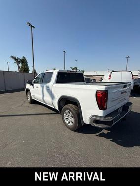 2024 GMC Sierra 1500 SLE