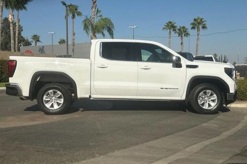 2024 GMC Sierra 1500 SLE